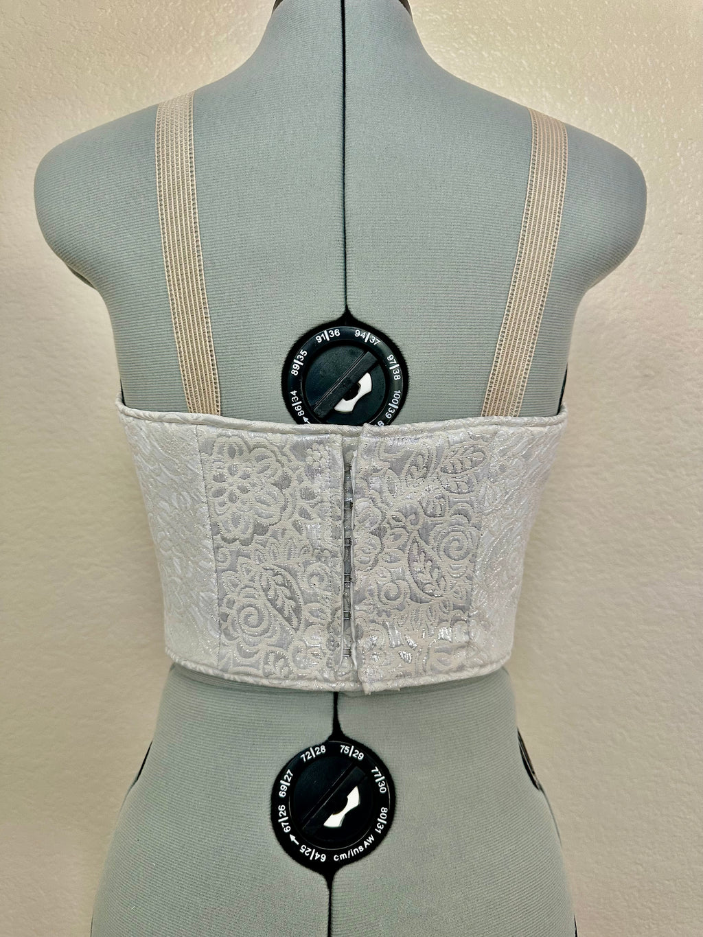 Sweetheart neckline 10-piece bodice (made to order)