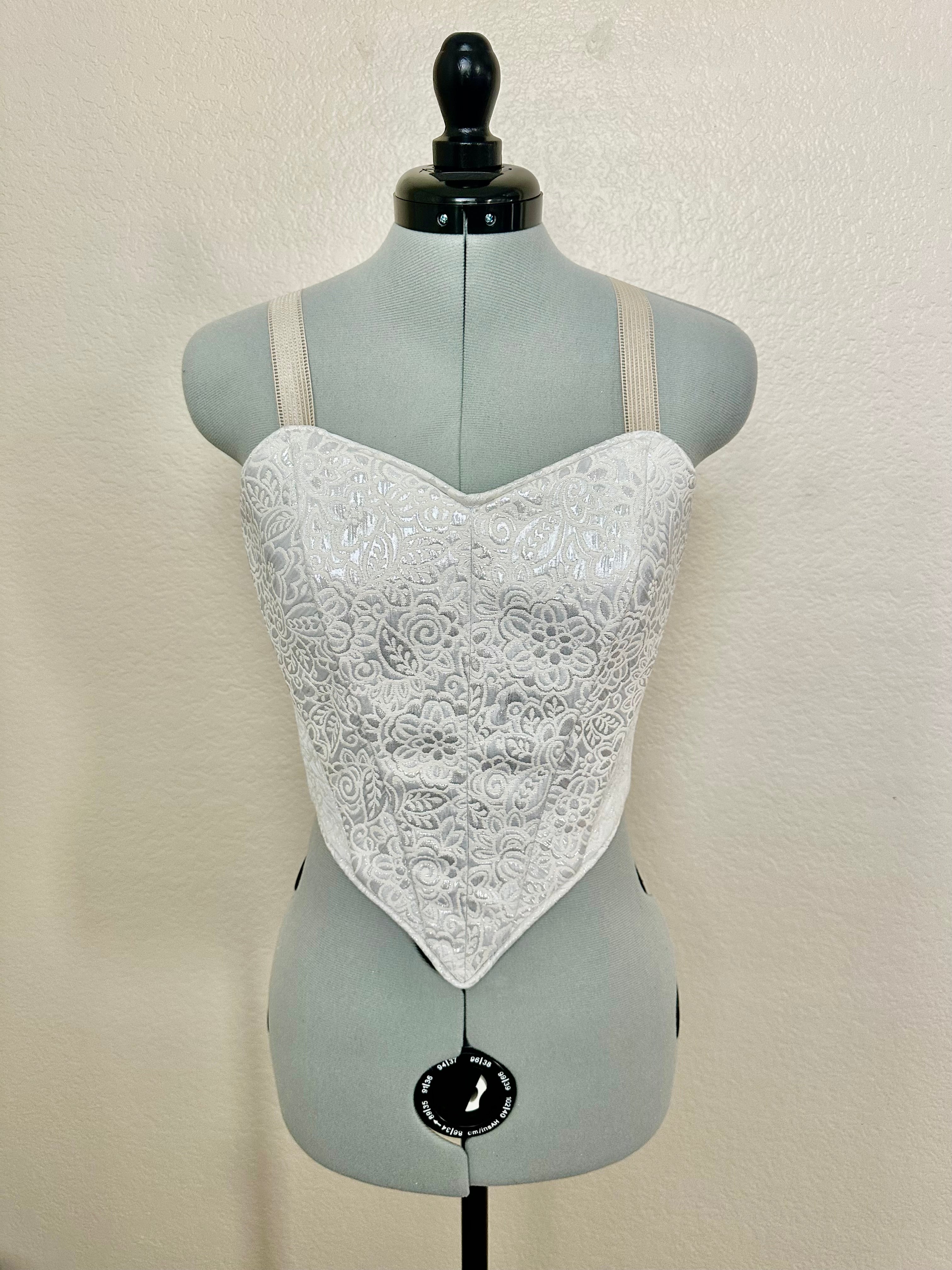 Sweetheart neckline 10-piece bodice (made to order)