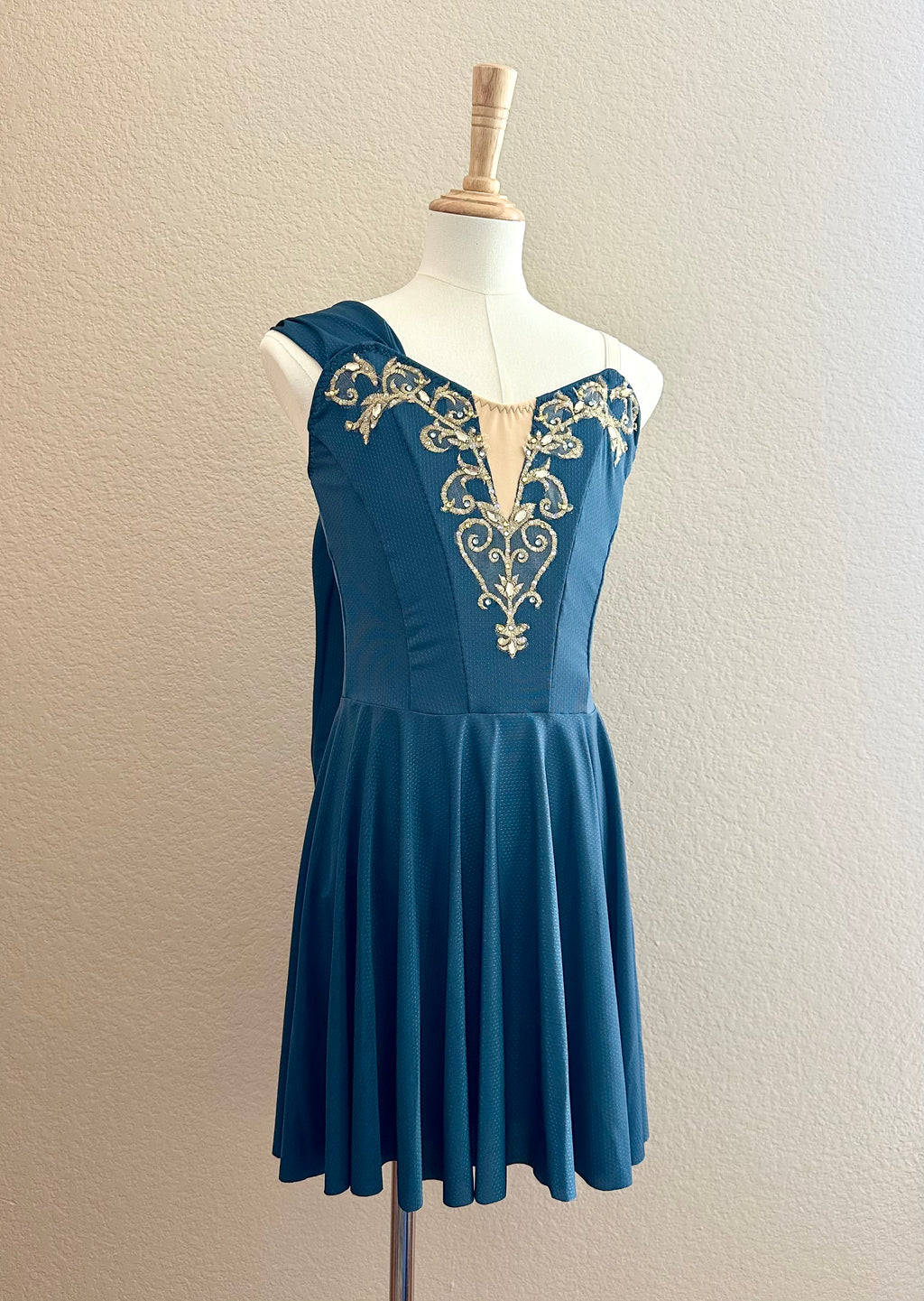 Dark Blue Talisman Costume (Size Adult Small)